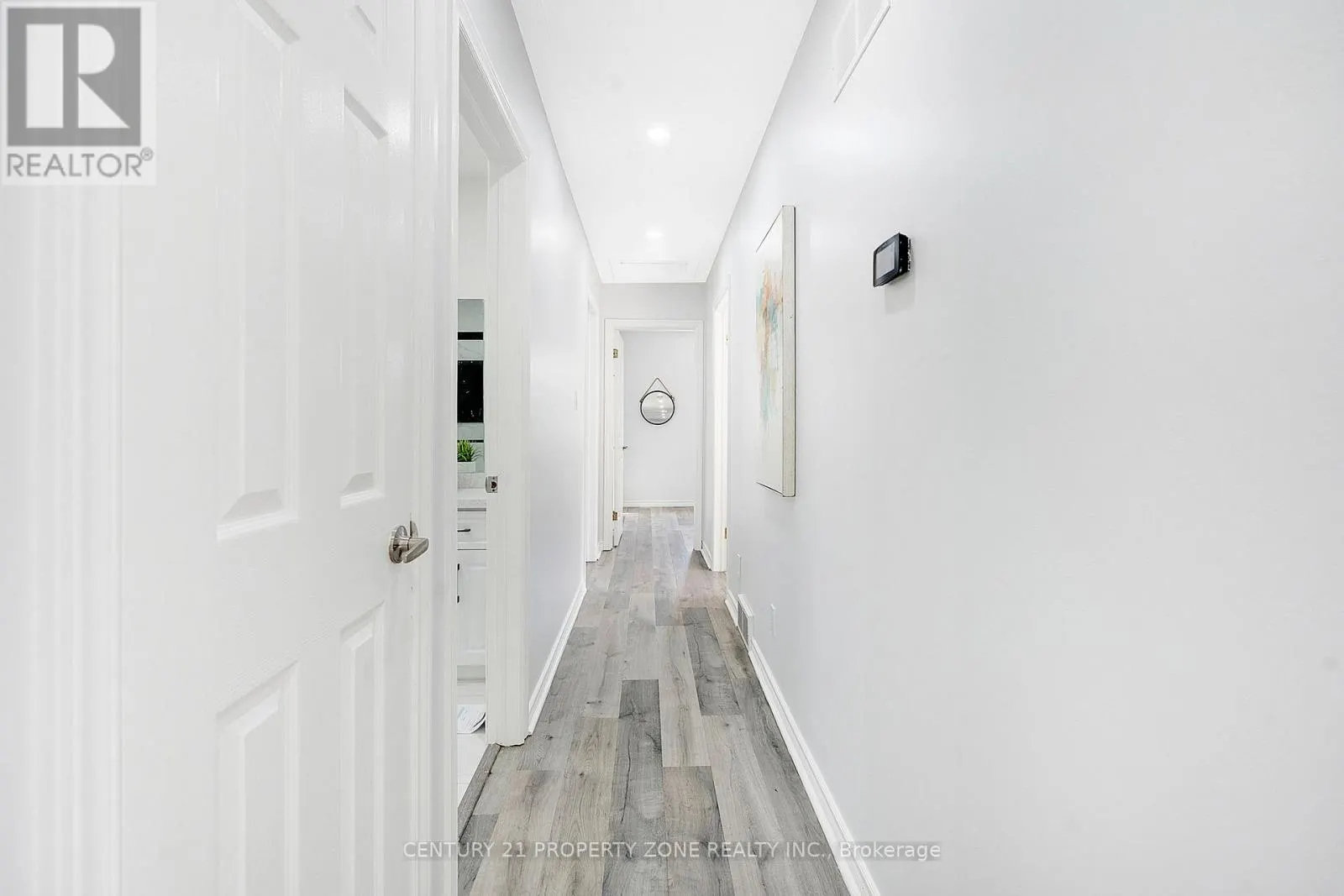 39 SOUTHVIEW CRESCENT