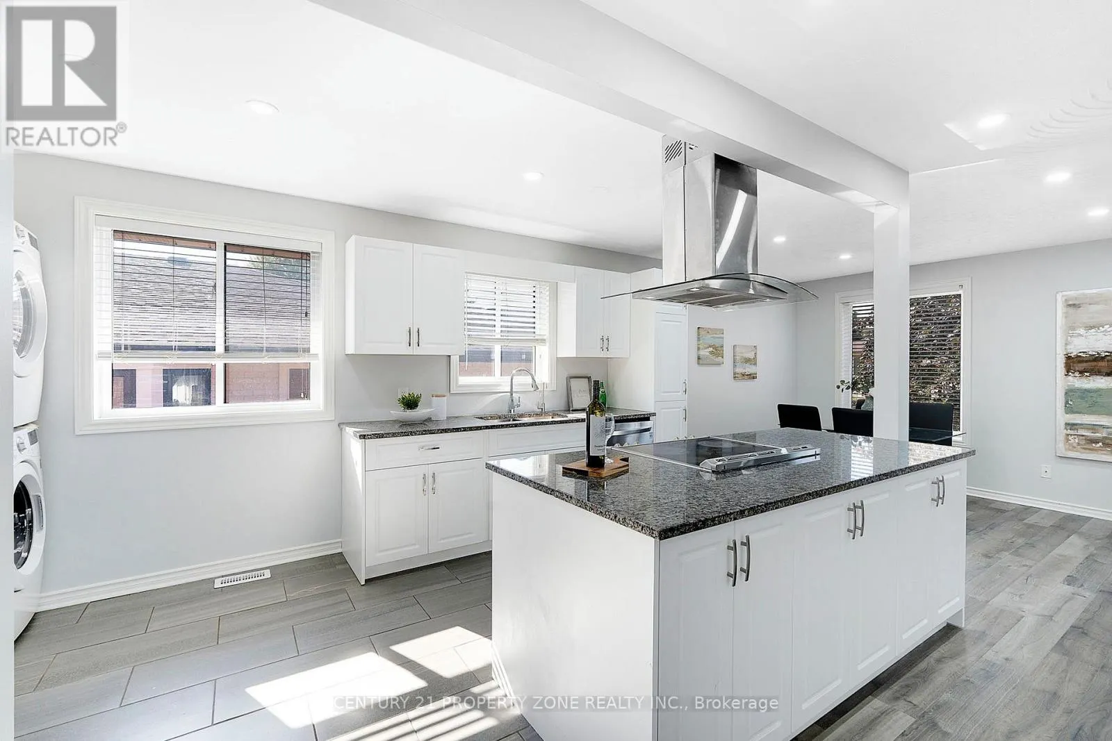 39 SOUTHVIEW CRESCENT