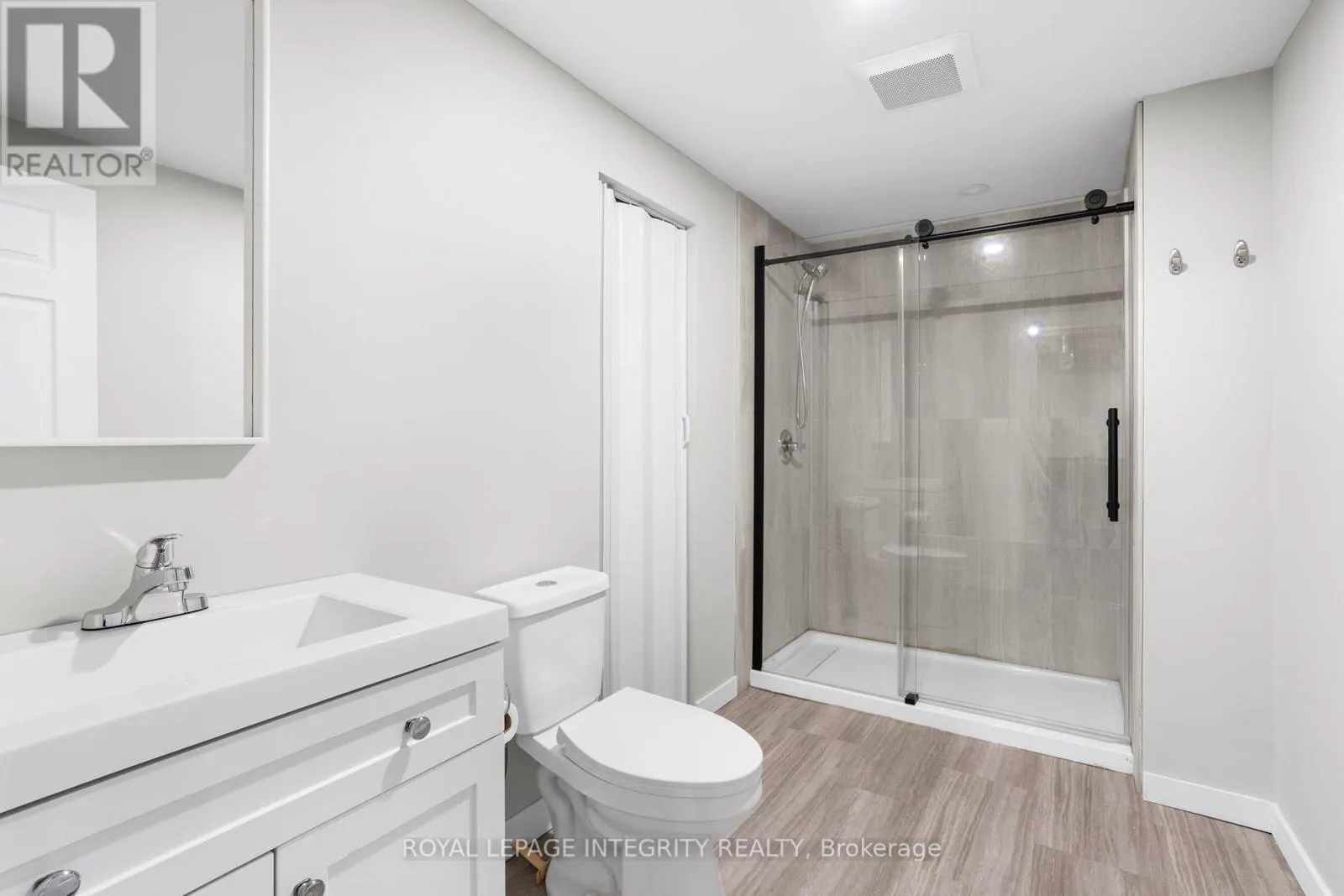 251 RUE DES VIOLETTES STREET