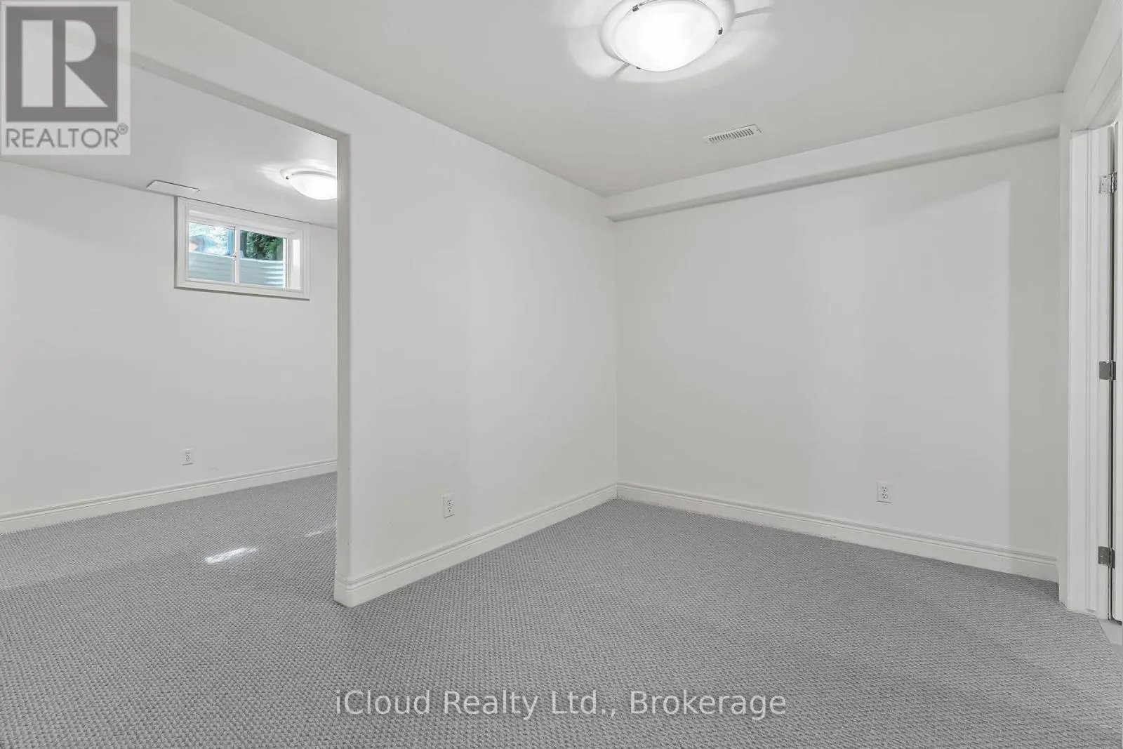 7 - 92 LORETTA DRIVE