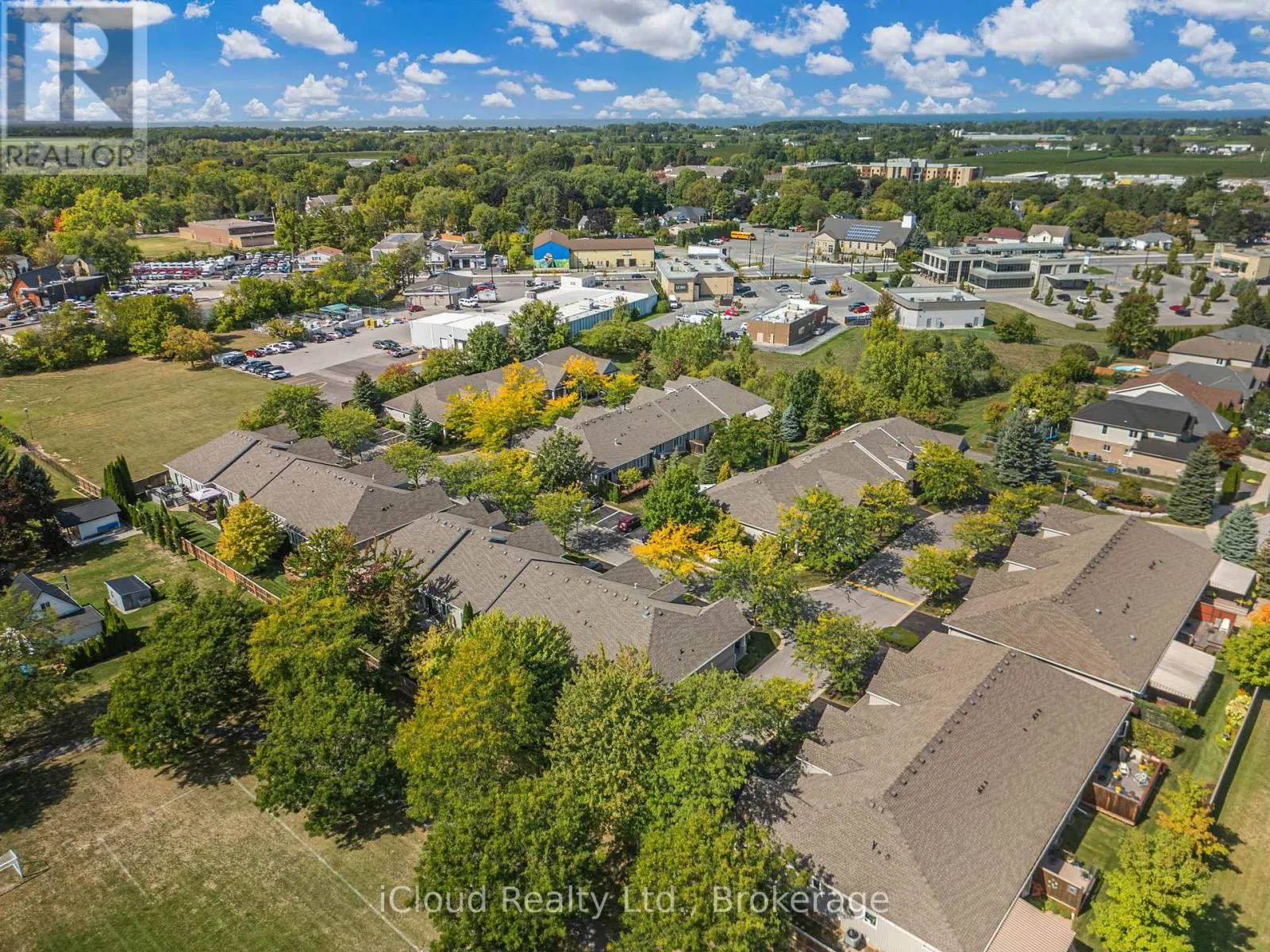 7 - 92 LORETTA DRIVE