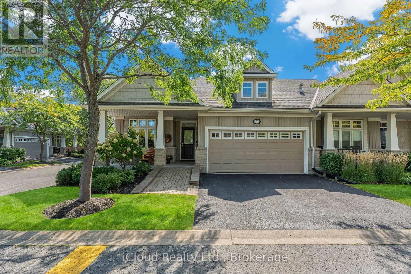 7 - 92 LORETTA DRIVE