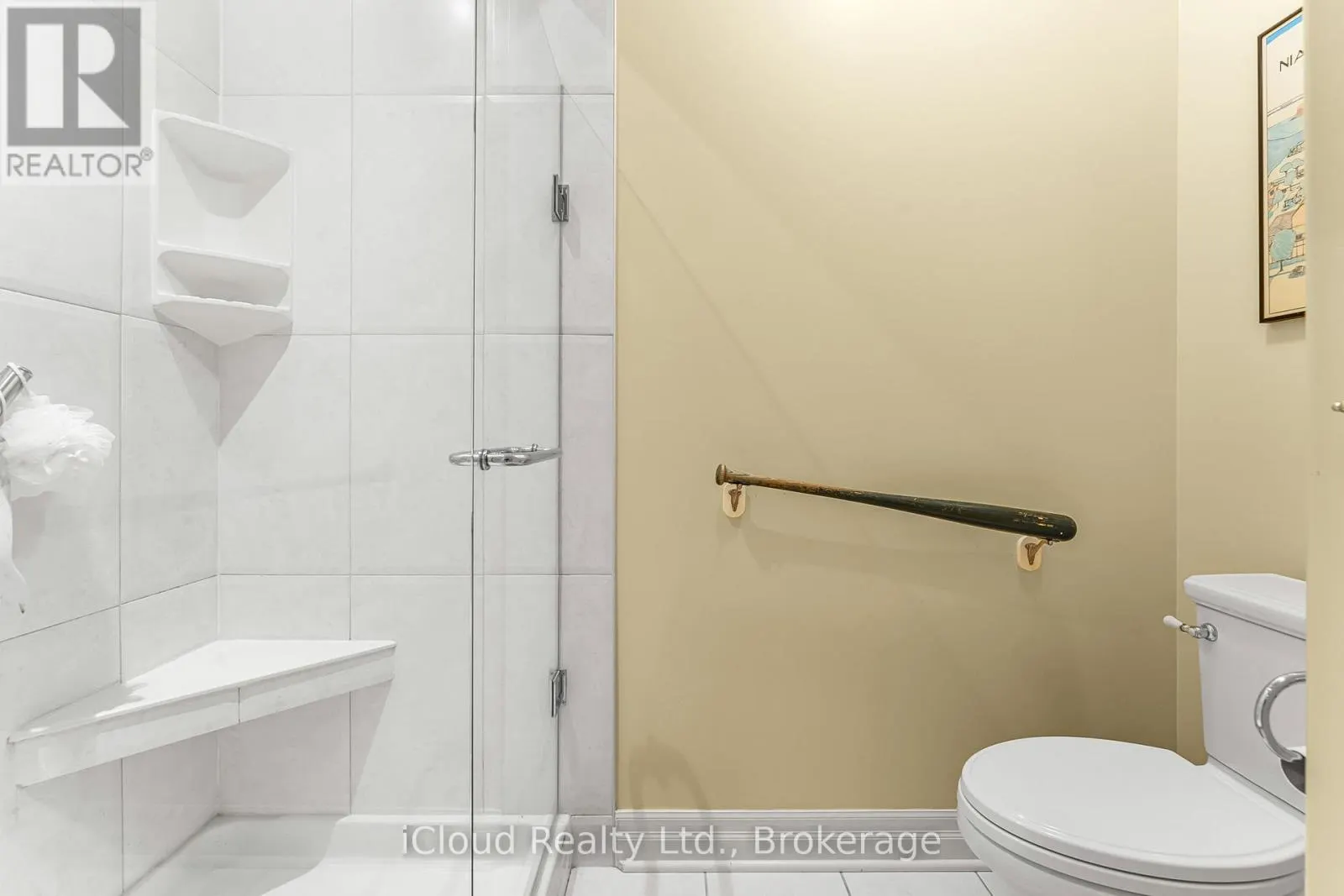 7 - 92 LORETTA DRIVE