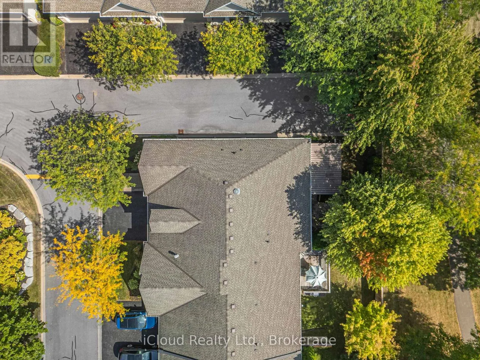 7 - 92 LORETTA DRIVE