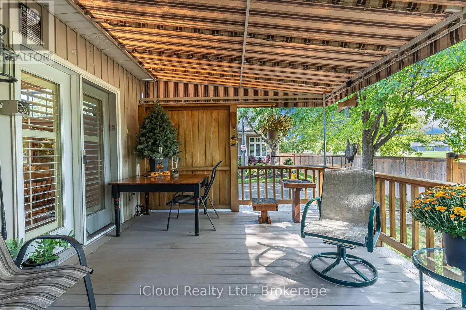7 - 92 LORETTA DRIVE