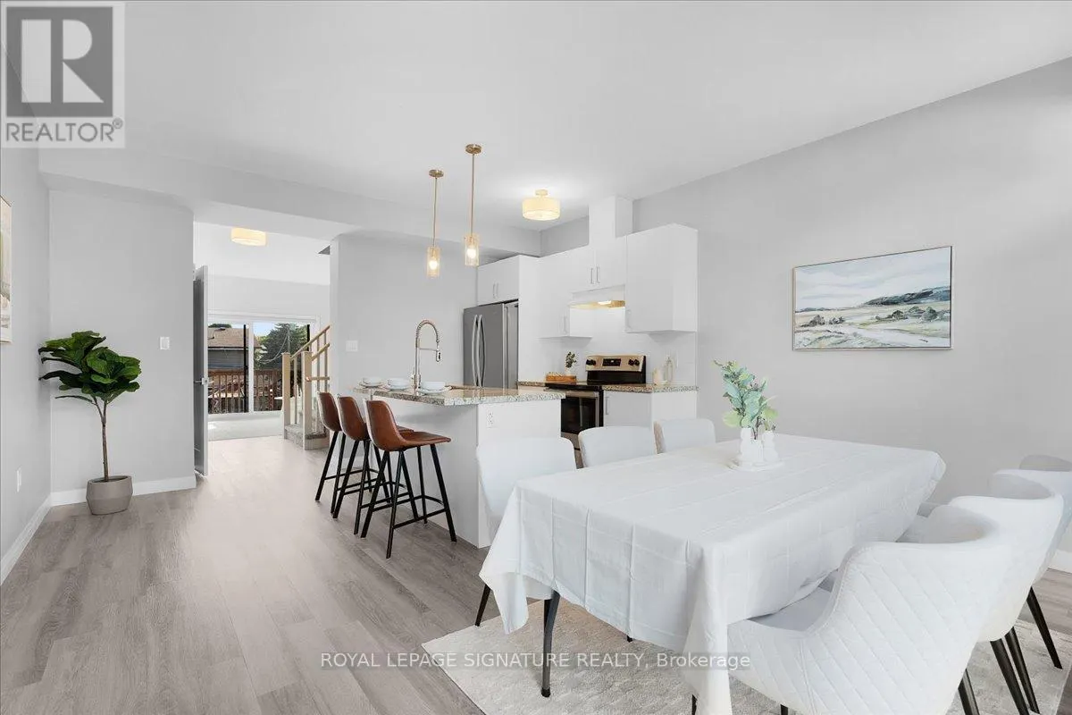 25 - 270 MELVIN AVENUE