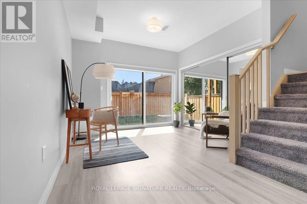 25 - 270 MELVIN AVENUE