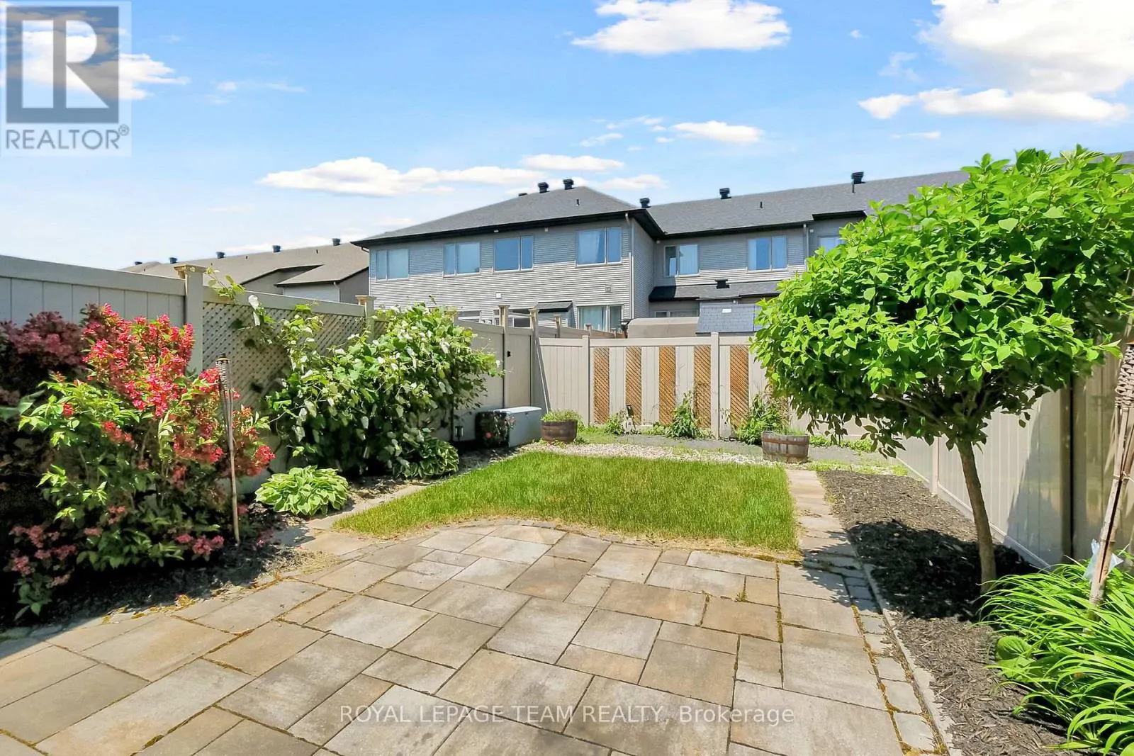 273 SHINLEAF CRESCENT
