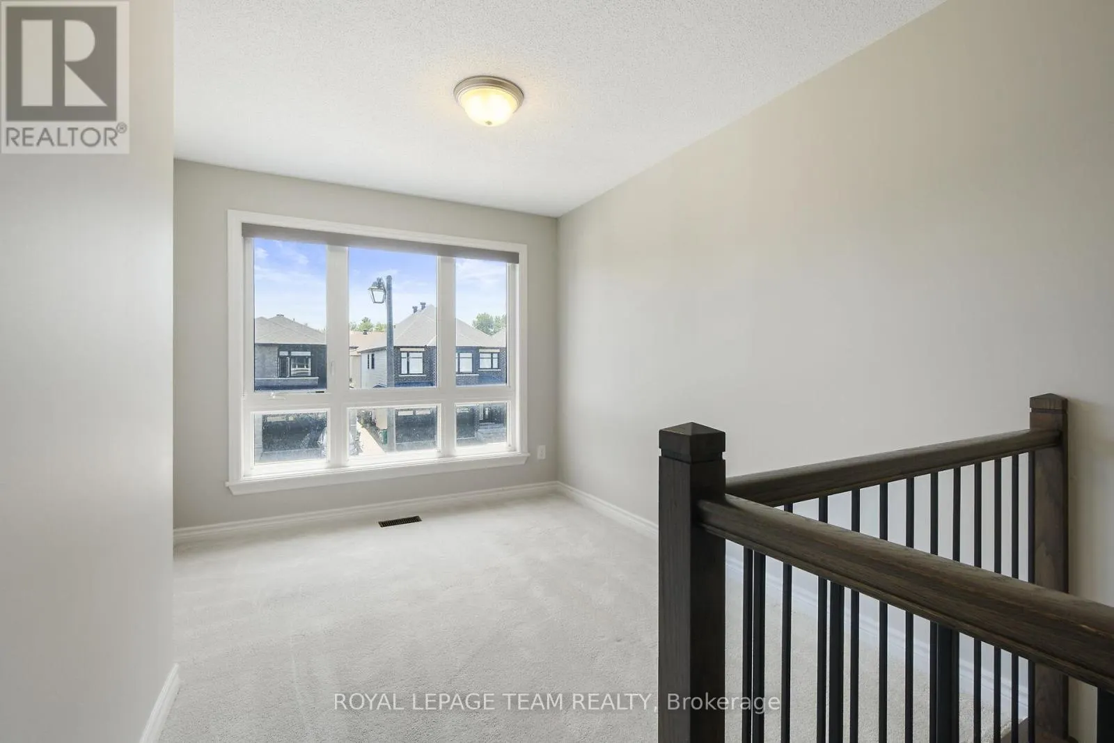 273 SHINLEAF CRESCENT