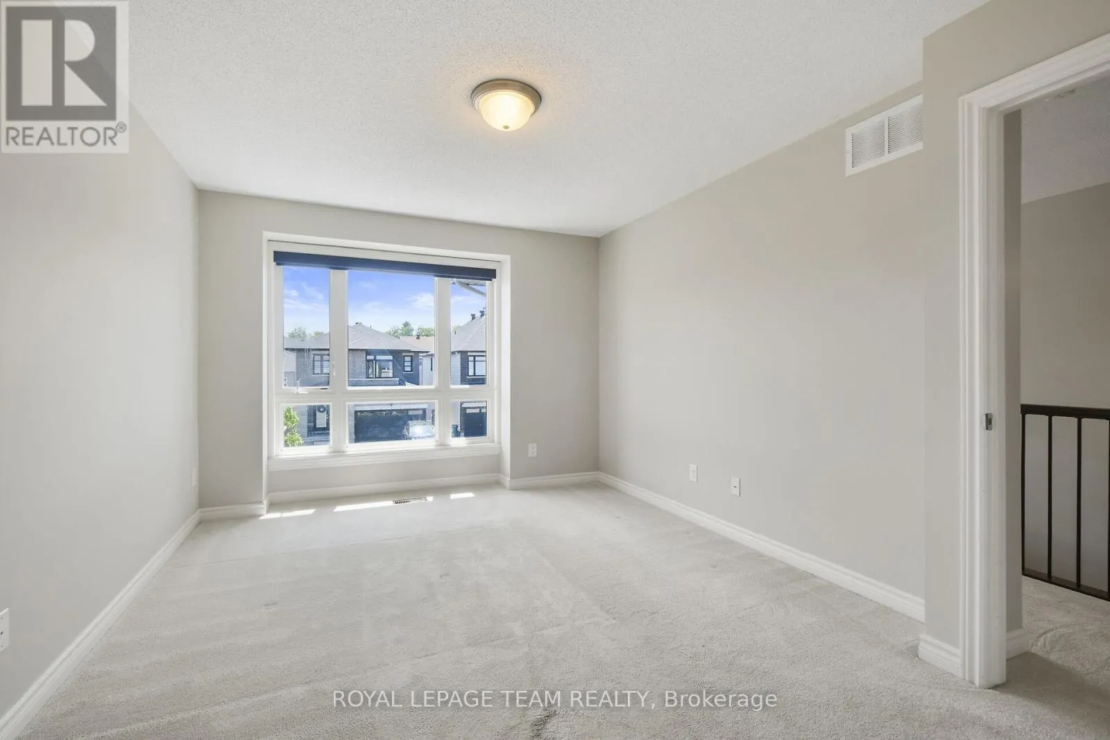 273 SHINLEAF CRESCENT