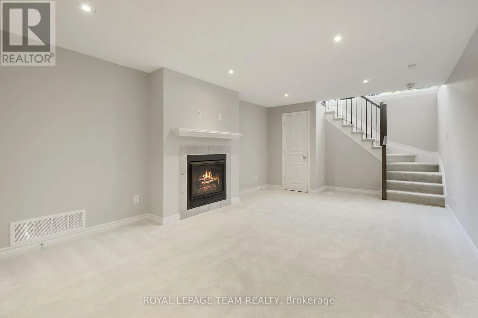 273 SHINLEAF CRESCENT