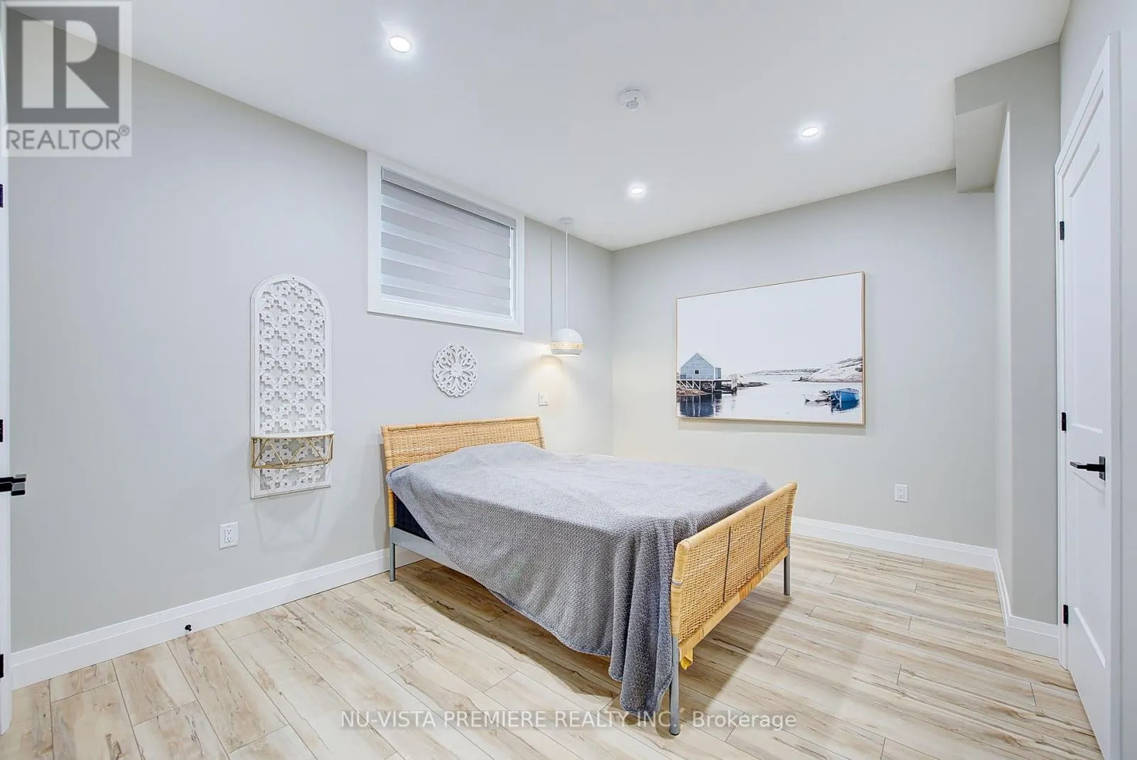 7442 SILVER CREEK CRESCENT