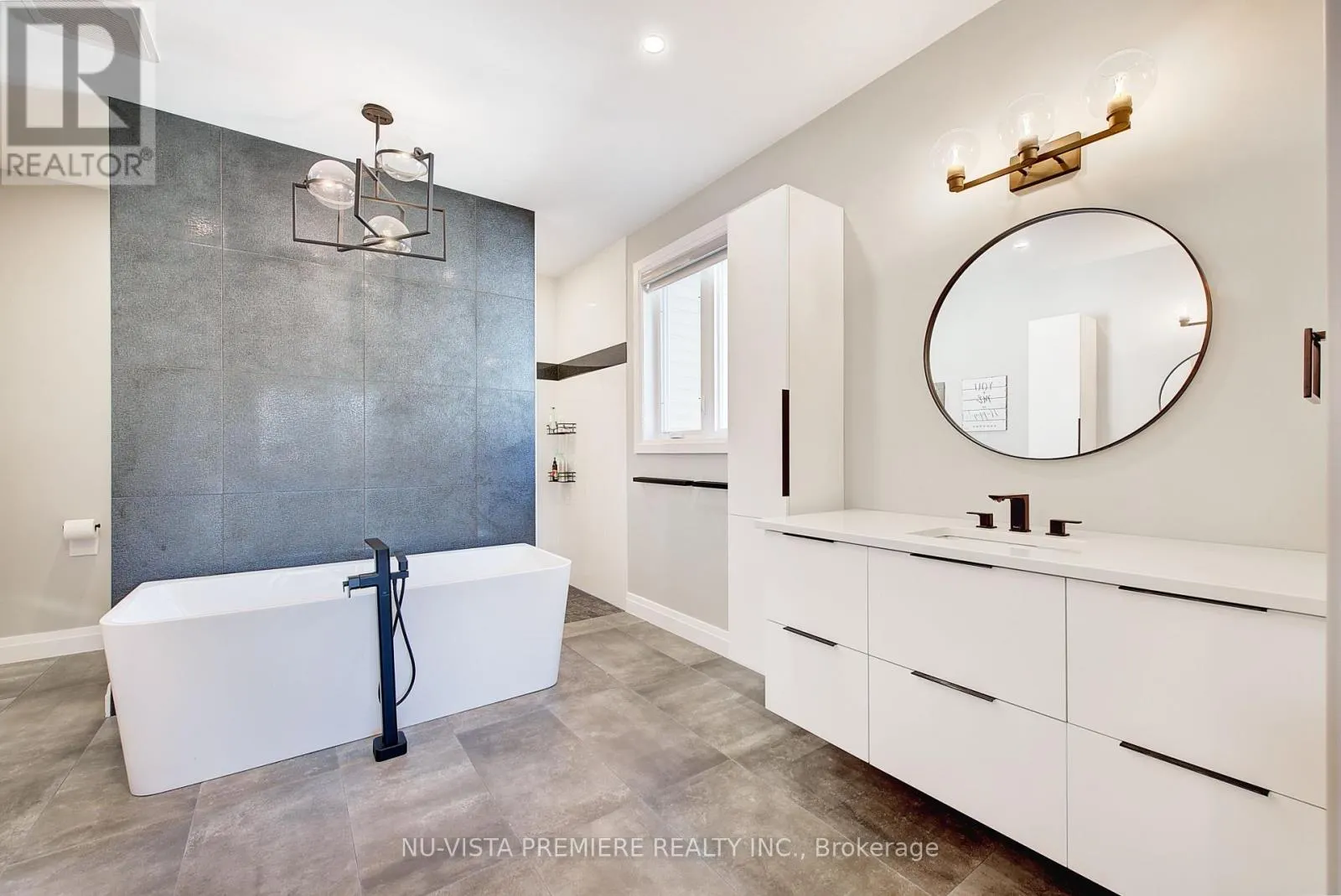 7442 SILVER CREEK CRESCENT
