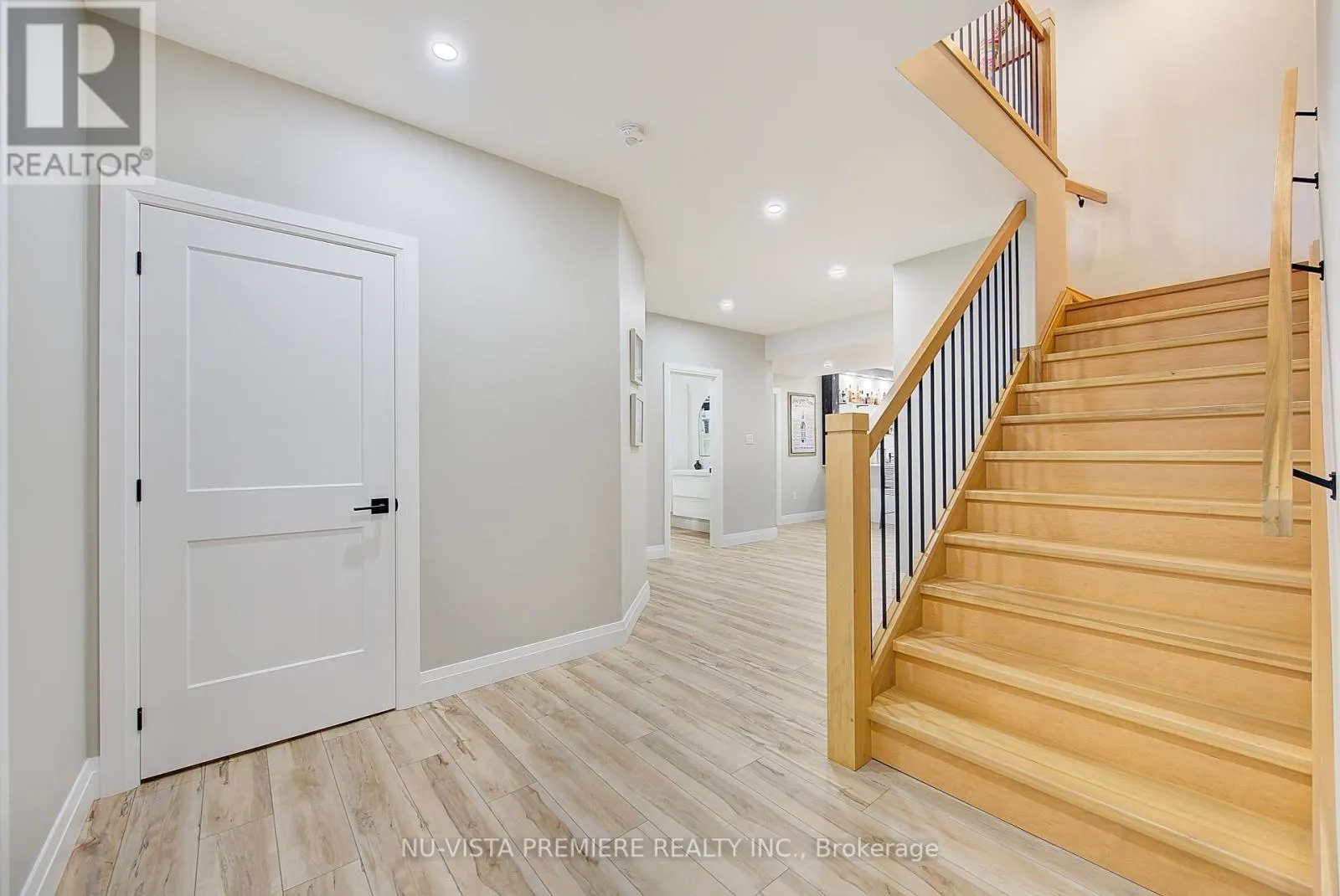 7442 SILVER CREEK CRESCENT