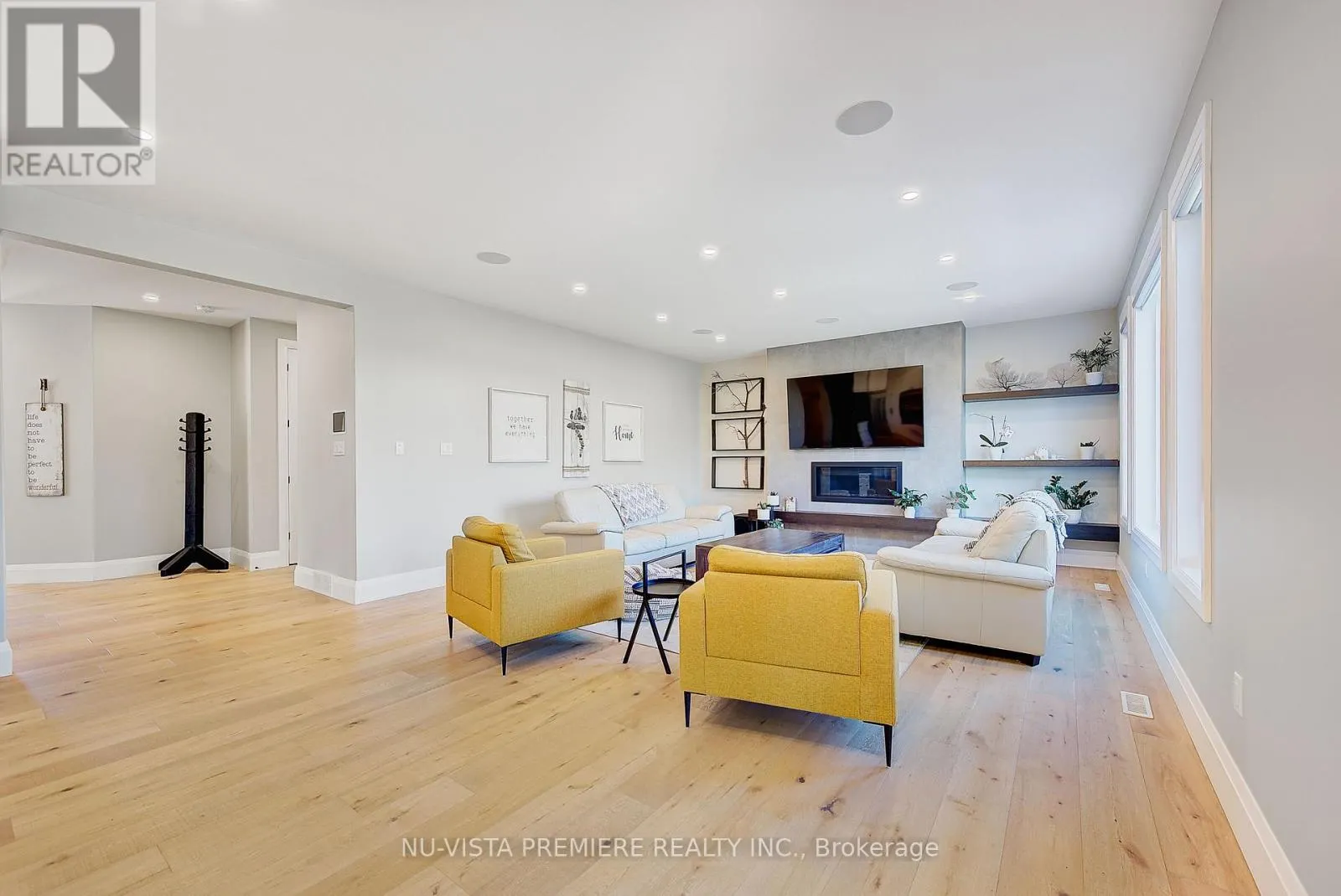 7442 SILVER CREEK CRESCENT