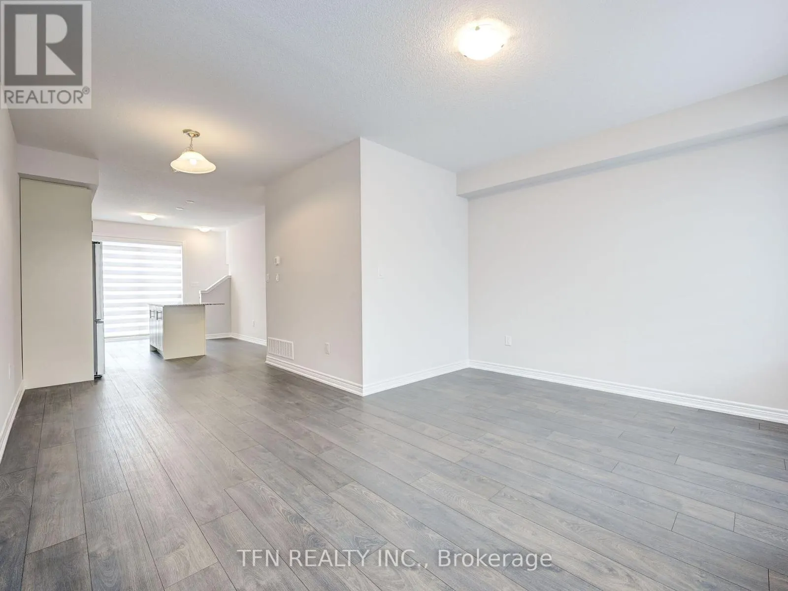 9 - 10 BIRMINGHAM DRIVE