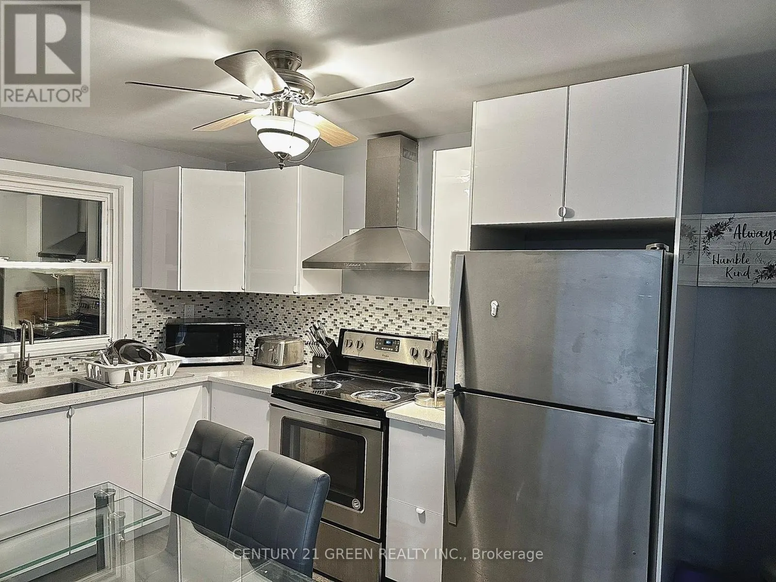 3 - 143 HAIG STREET
