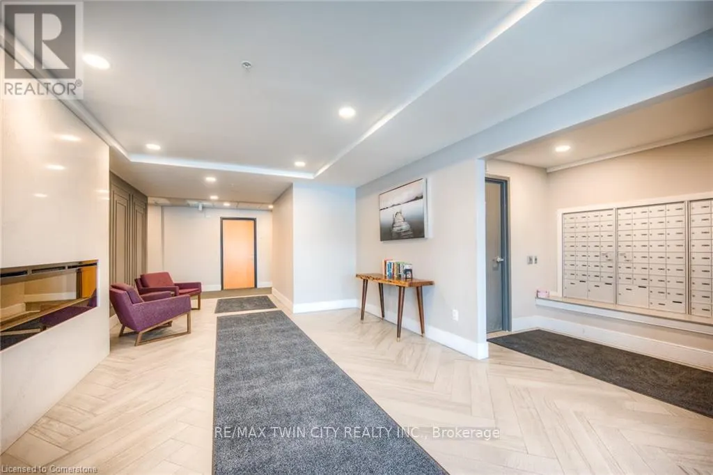 210 - 15 PRINCE ALBERT BOULEVARD
