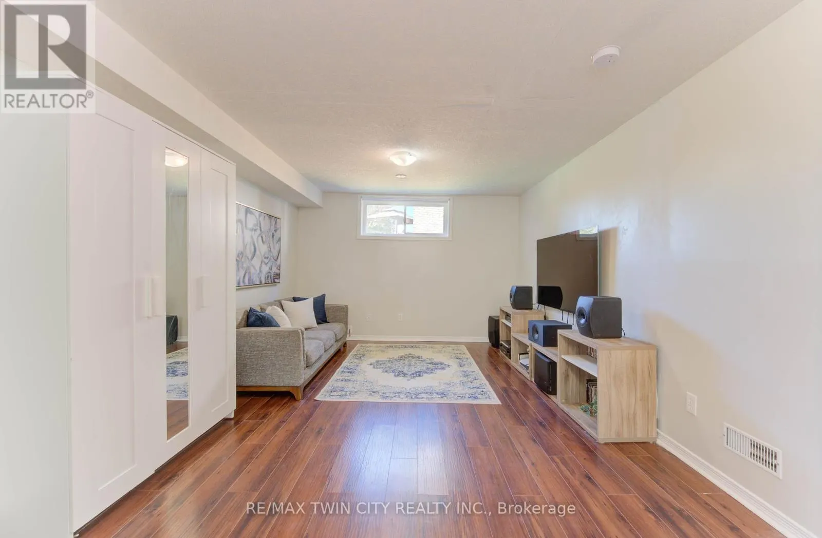 224 SUNNY MEADOW COURT