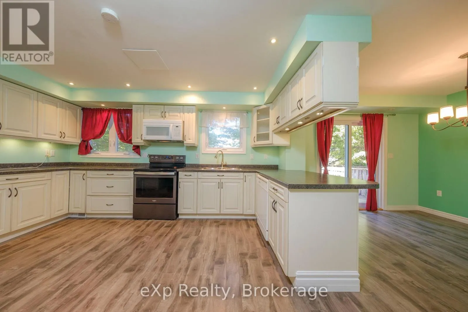 526 THEDE DRIVE