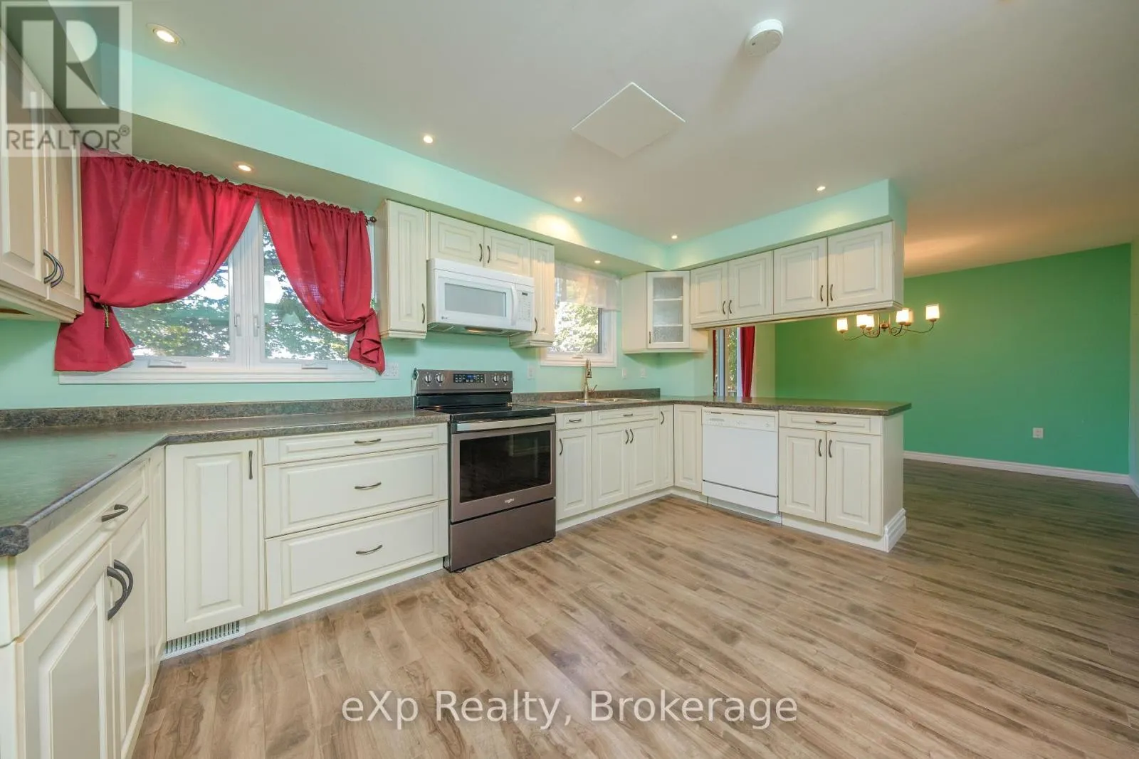 526 THEDE DRIVE