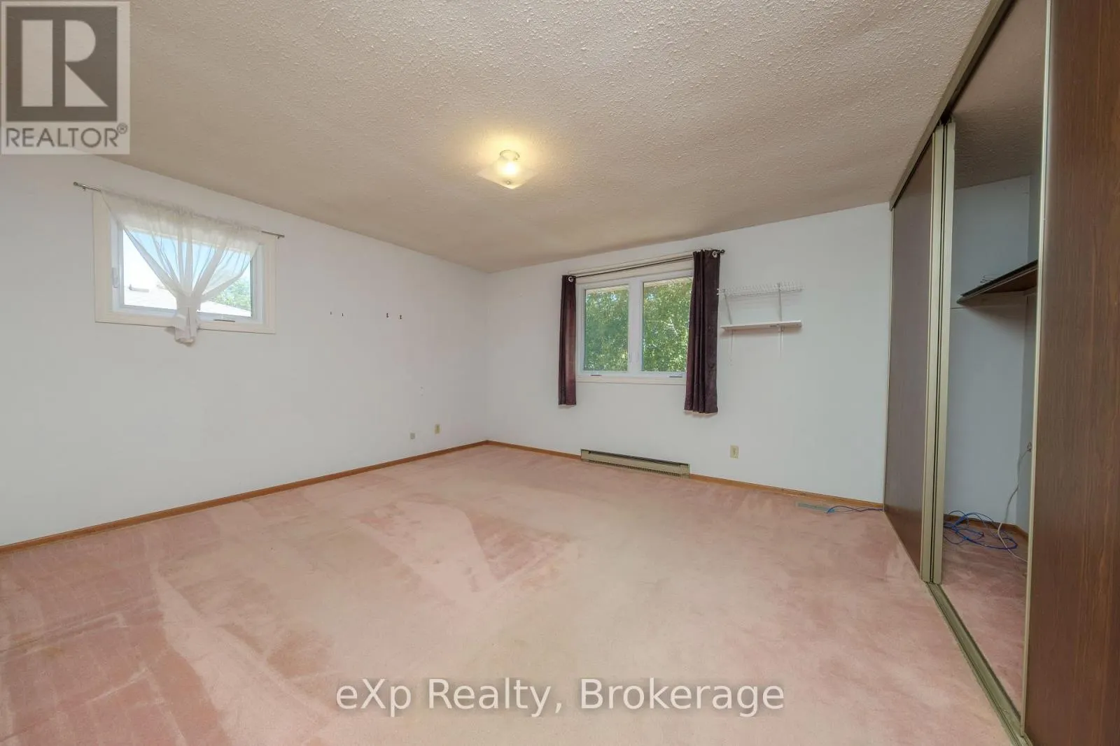526 THEDE DRIVE