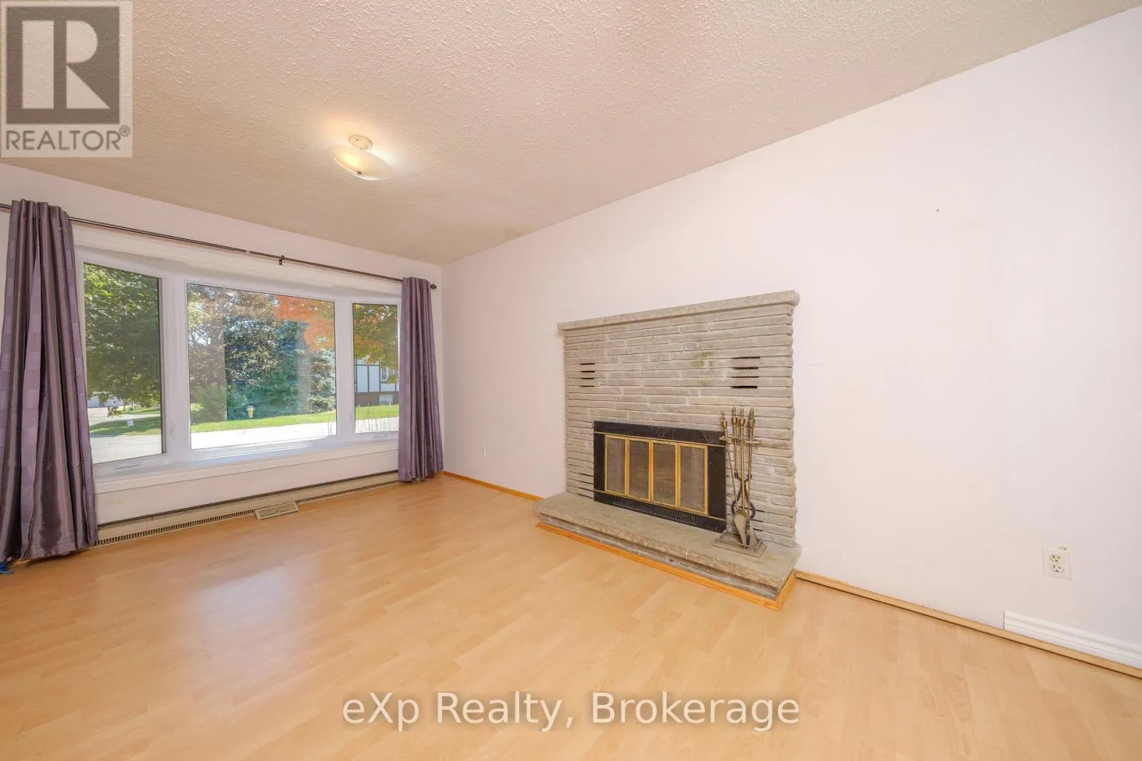 526 THEDE DRIVE