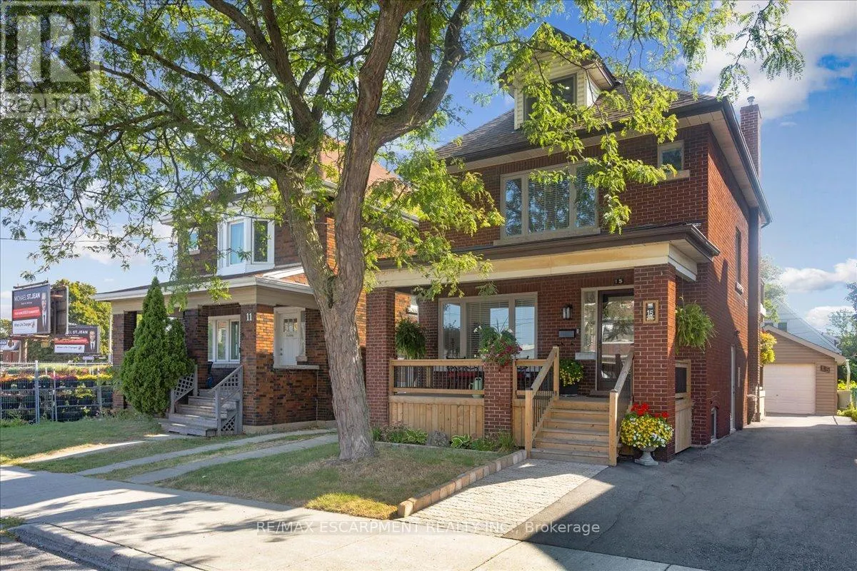 15 OTTAWA STREET S