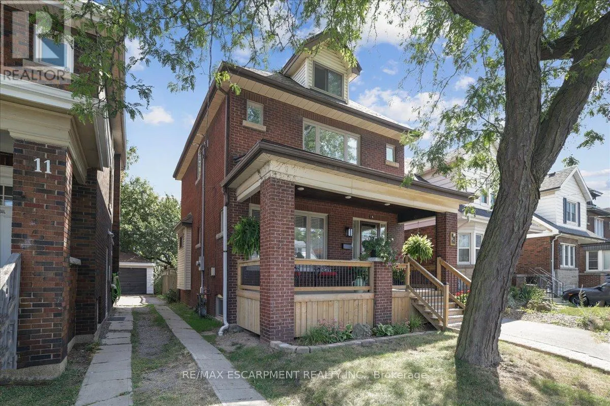 15 OTTAWA STREET S