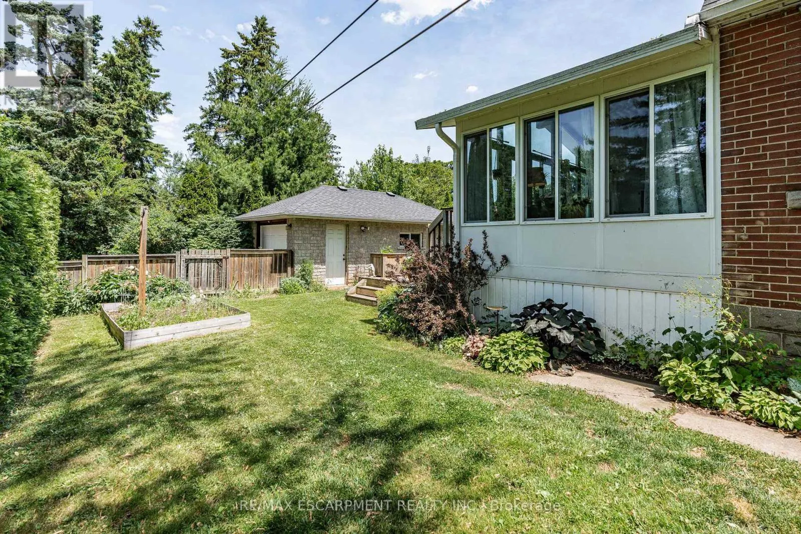 48 FRANKLIN AVENUE