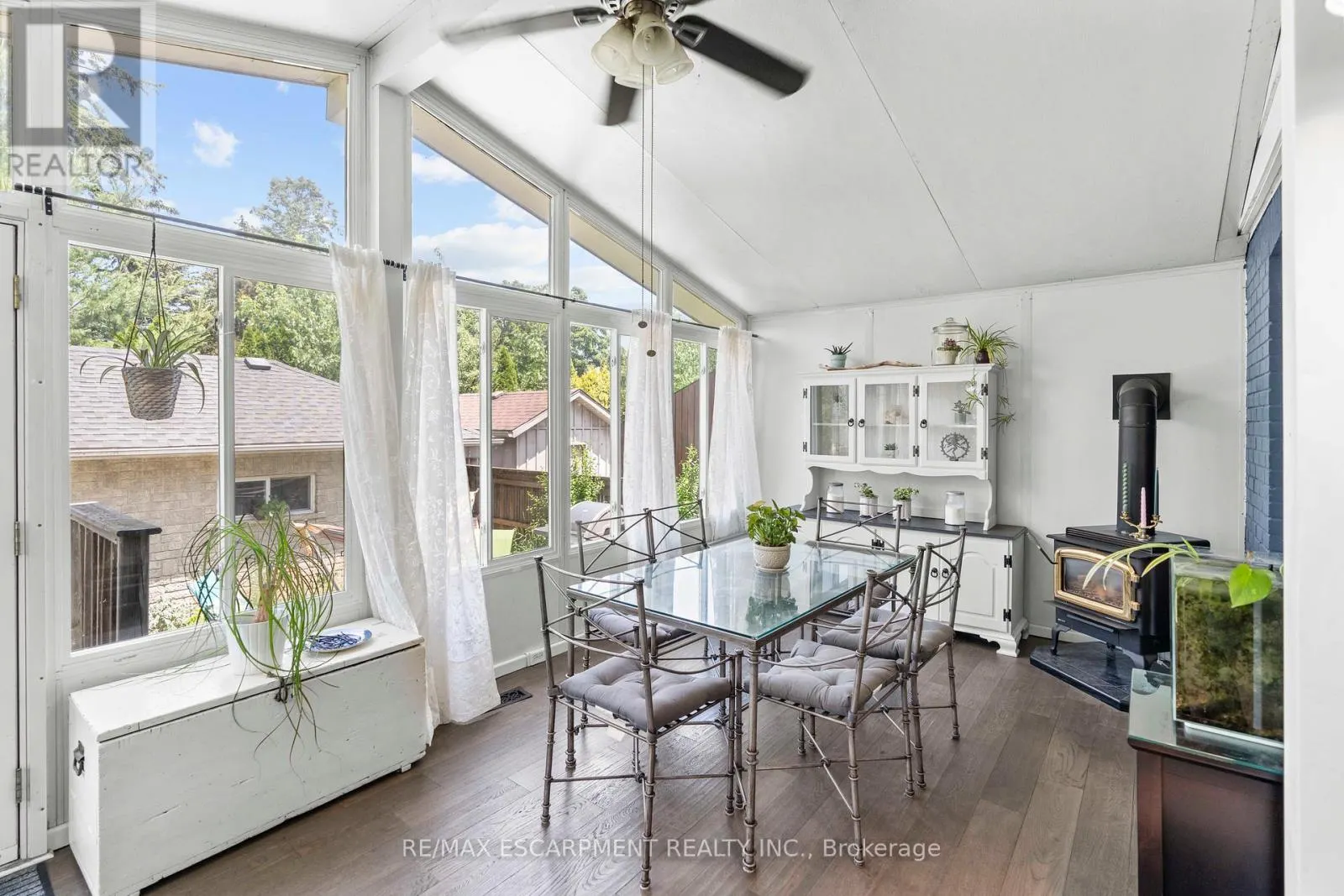 48 FRANKLIN AVENUE