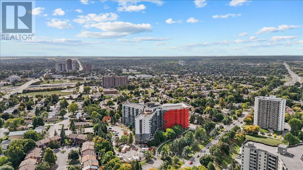 1101 - 1025 GRENON AVENUE