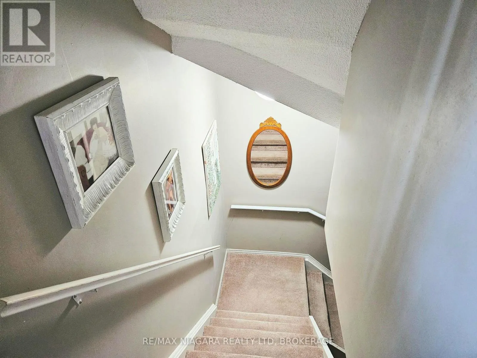 26 STRADA BOULEVARD