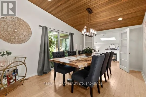 10 MARWOOD CIRCLE