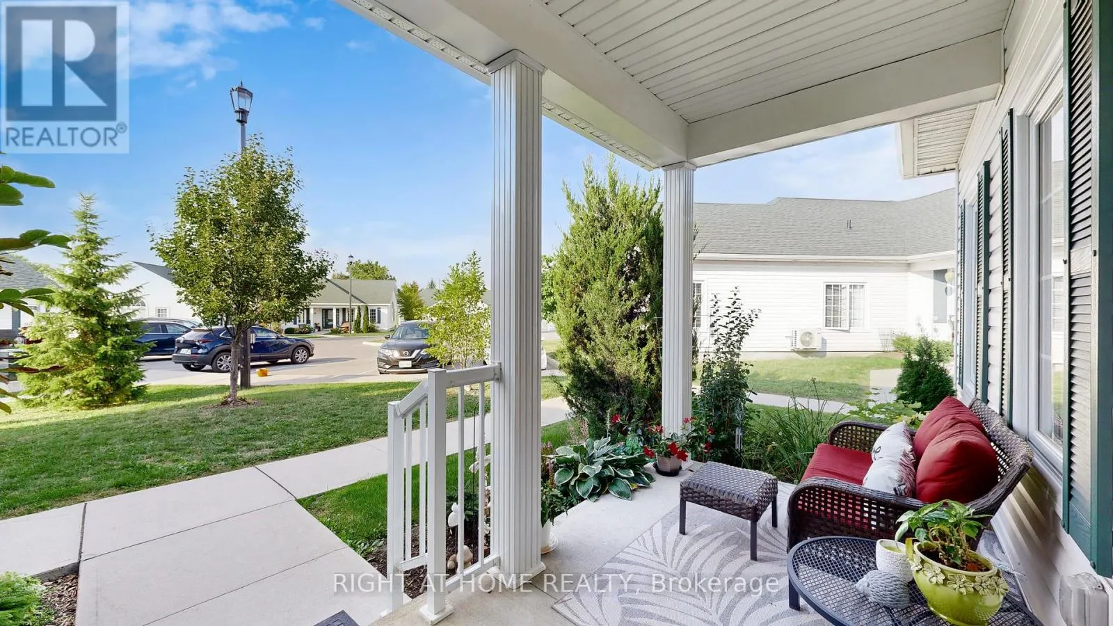 402 - 295 DENSMORE ROAD
