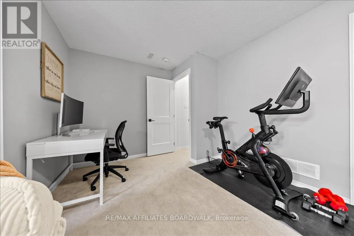 525 DRESSAGE AVENUE