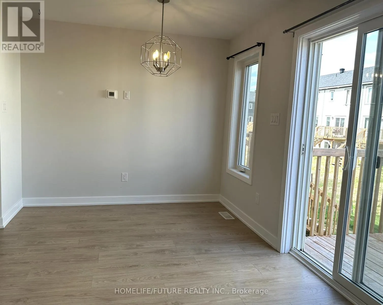 16 MARGARET GRAHAM TERRACE
