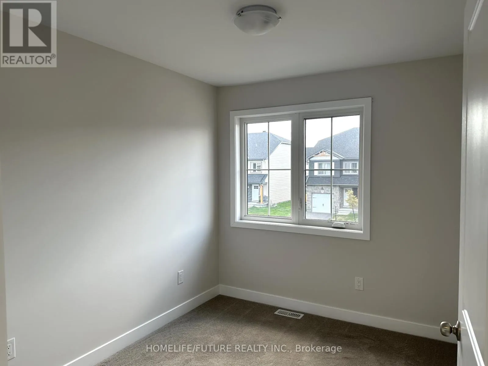 16 MARGARET GRAHAM TERRACE