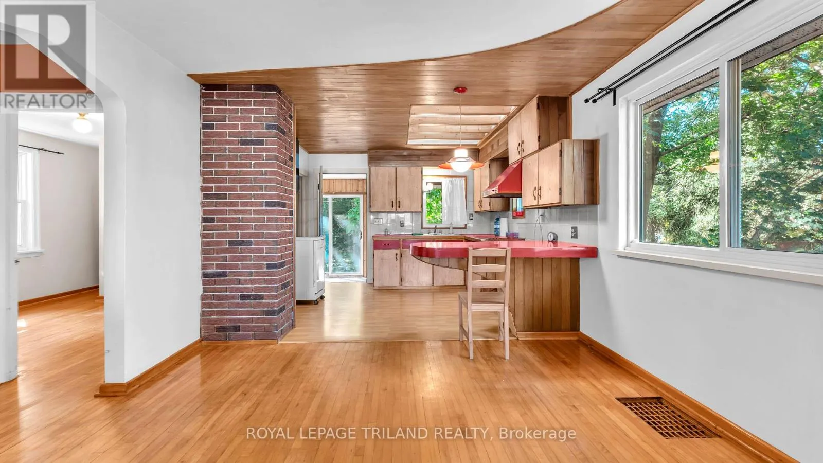 1041 HAMILTON ROAD