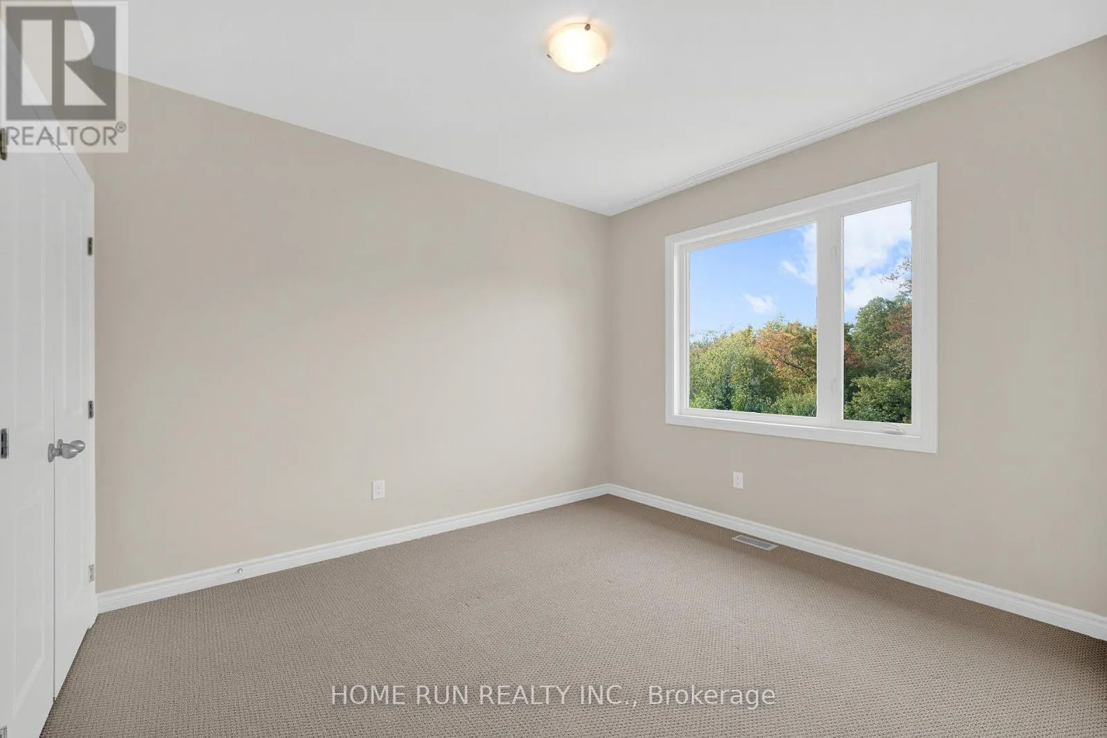 170 ESCARPMENT CRESCENT