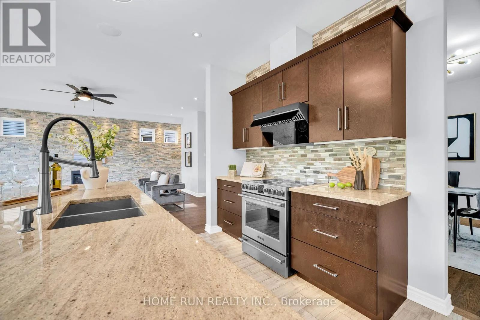 170 ESCARPMENT CRESCENT