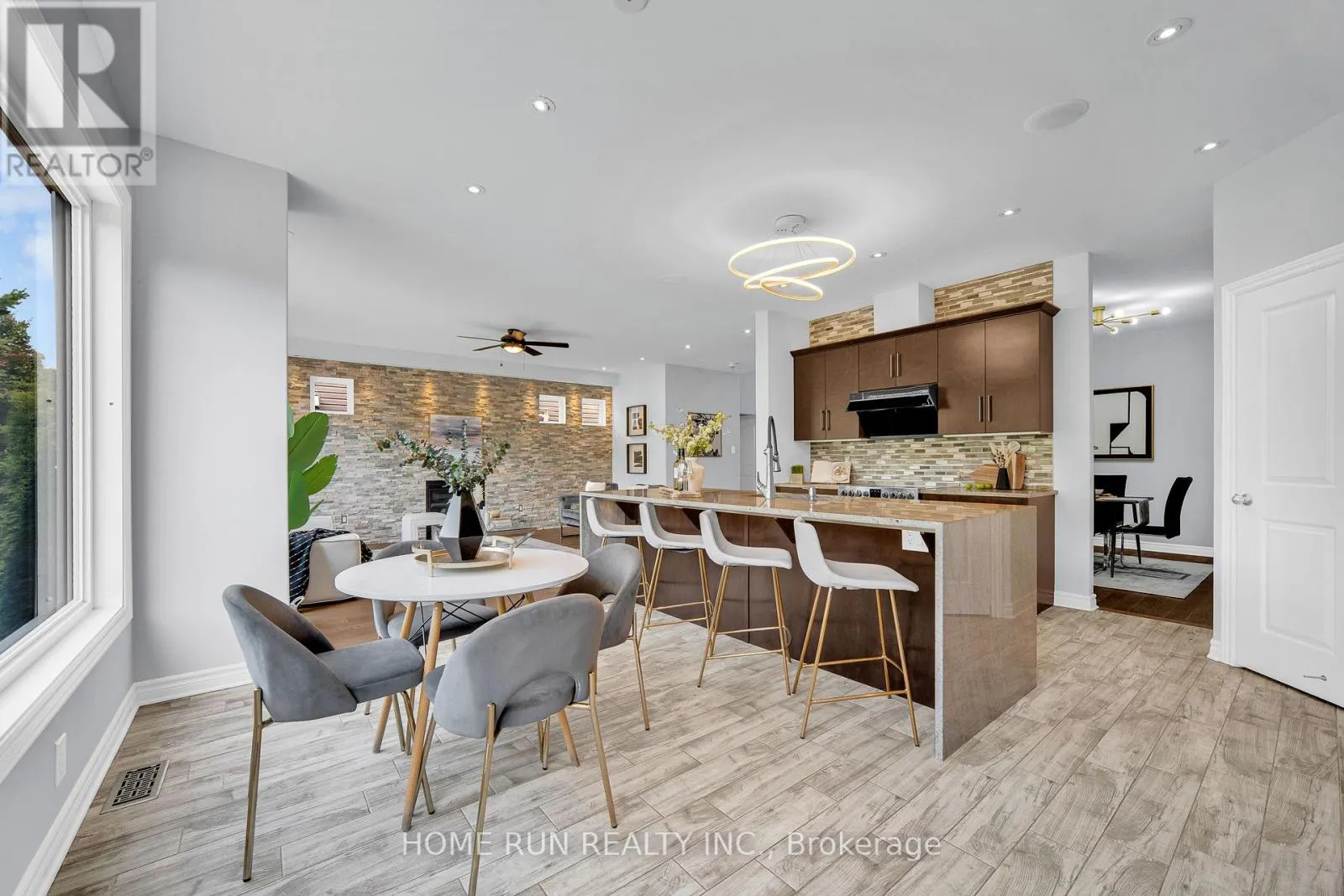 170 ESCARPMENT CRESCENT