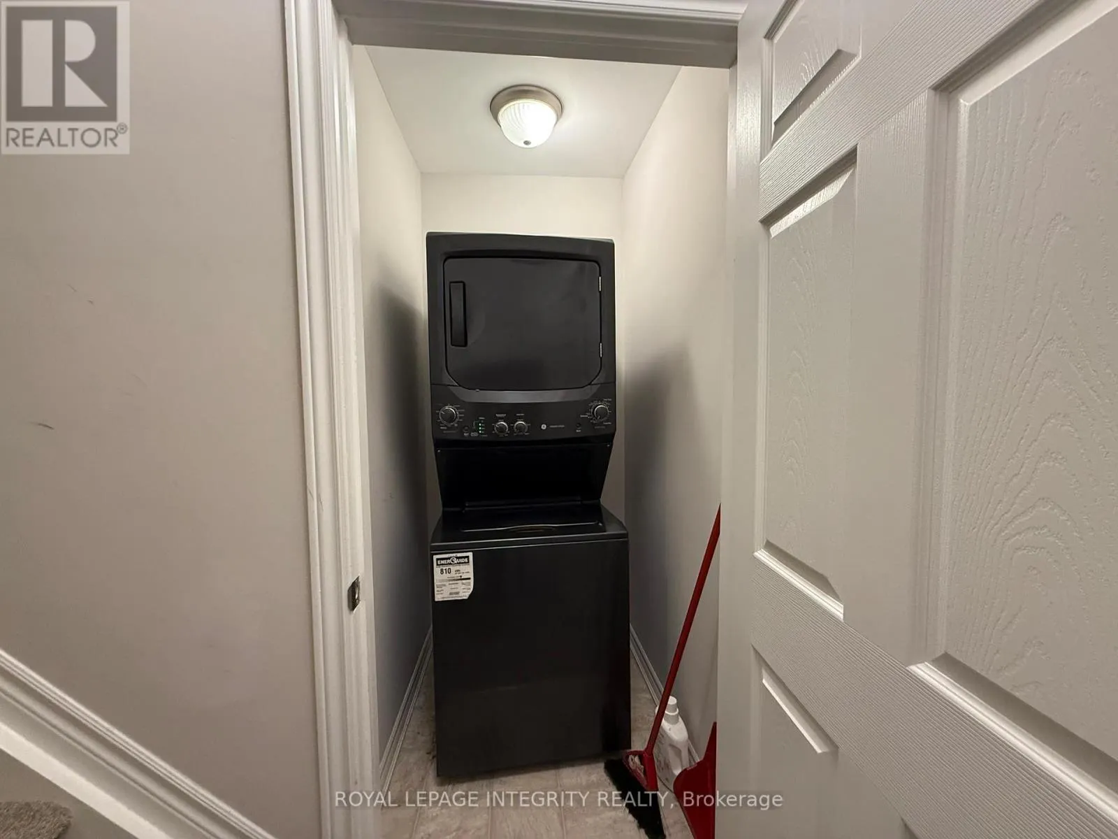 96 FEATHERTOP LANE N