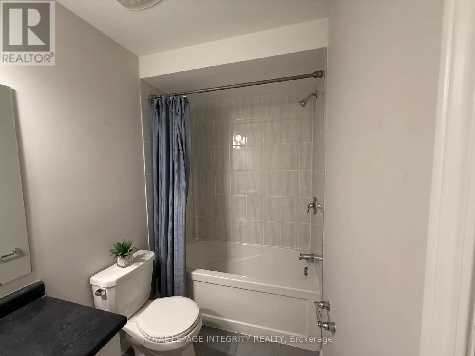 96 FEATHERTOP LANE N