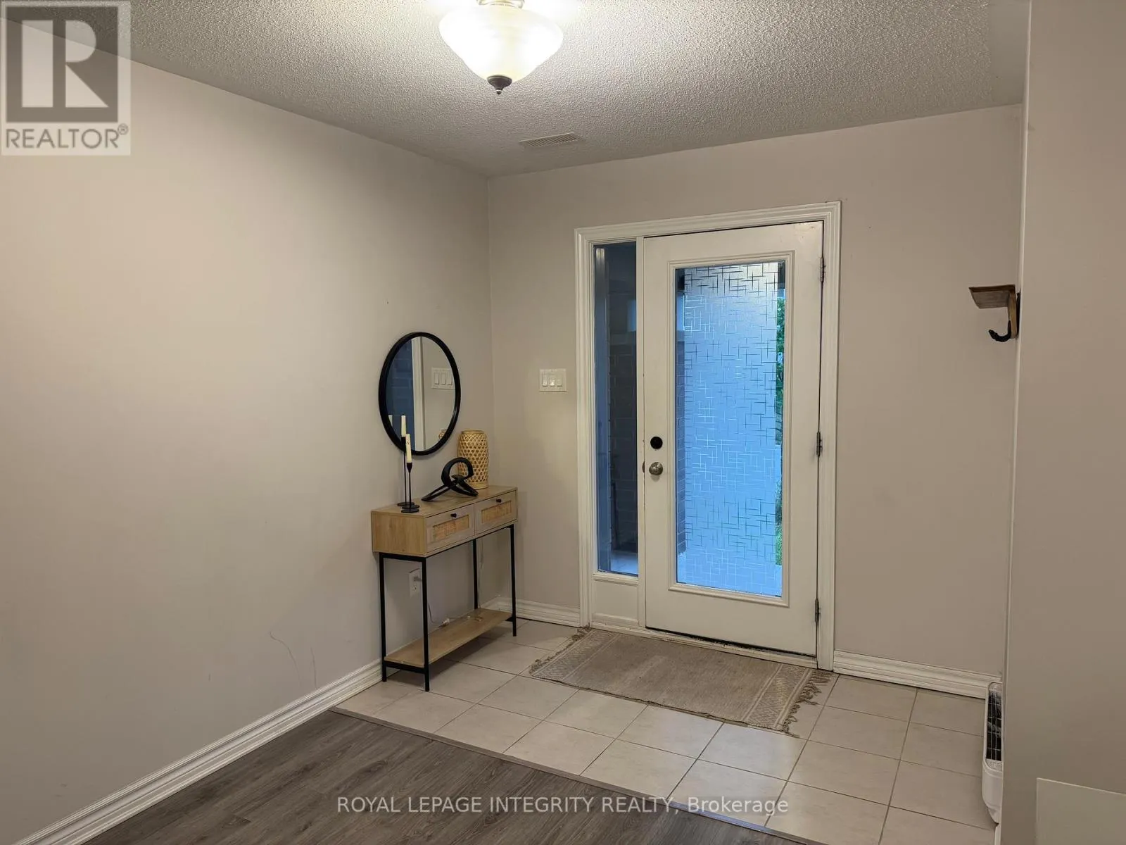 96 FEATHERTOP LANE N