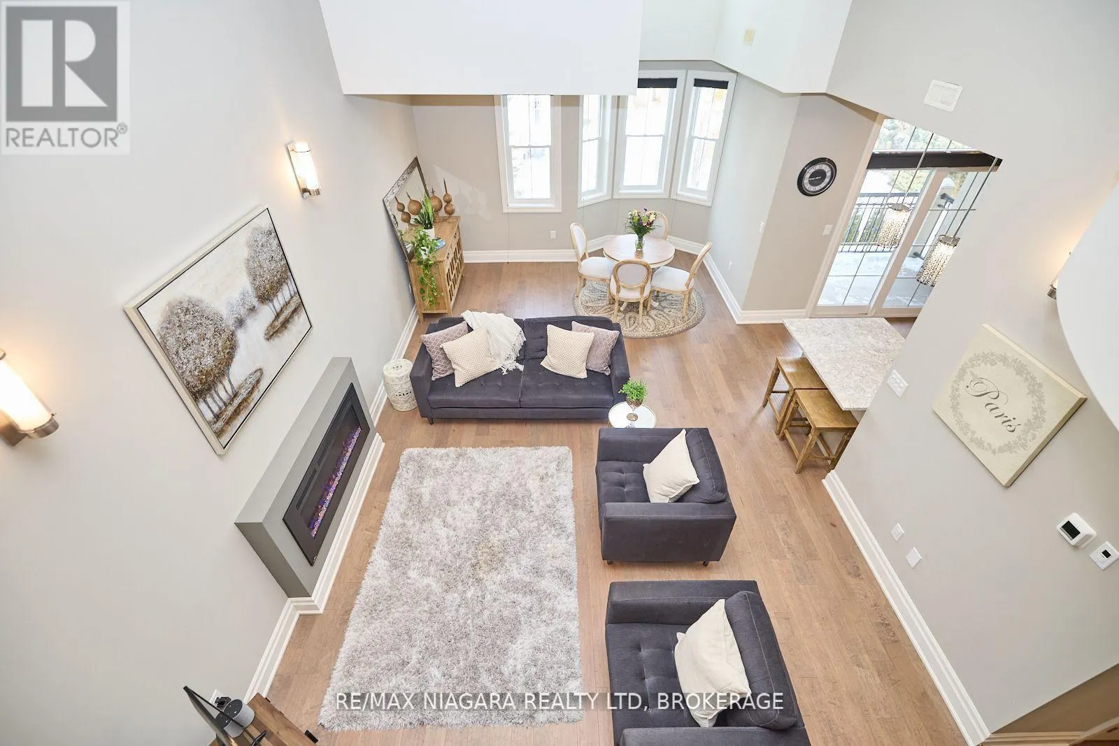 6 ST. ANDREWS LANE S