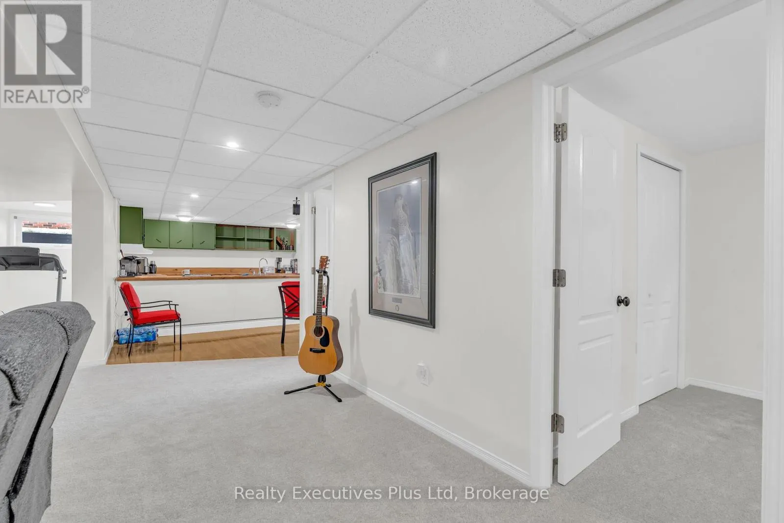 135 CITYVIEW DRIVE