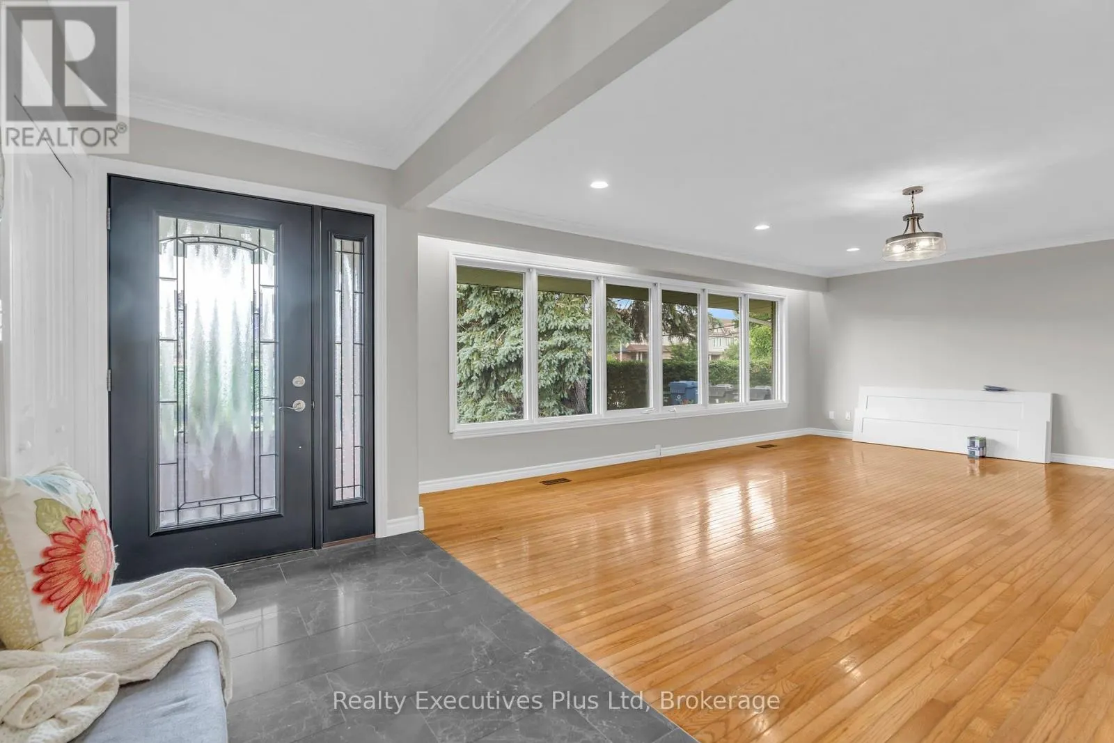 135 CITYVIEW DRIVE