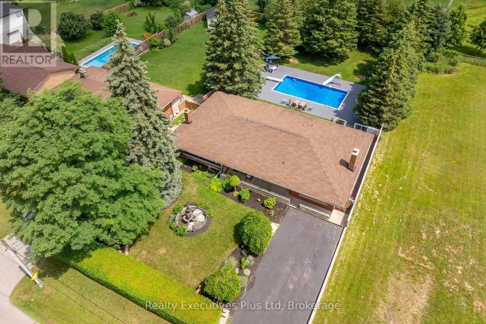 135 CITYVIEW DRIVE