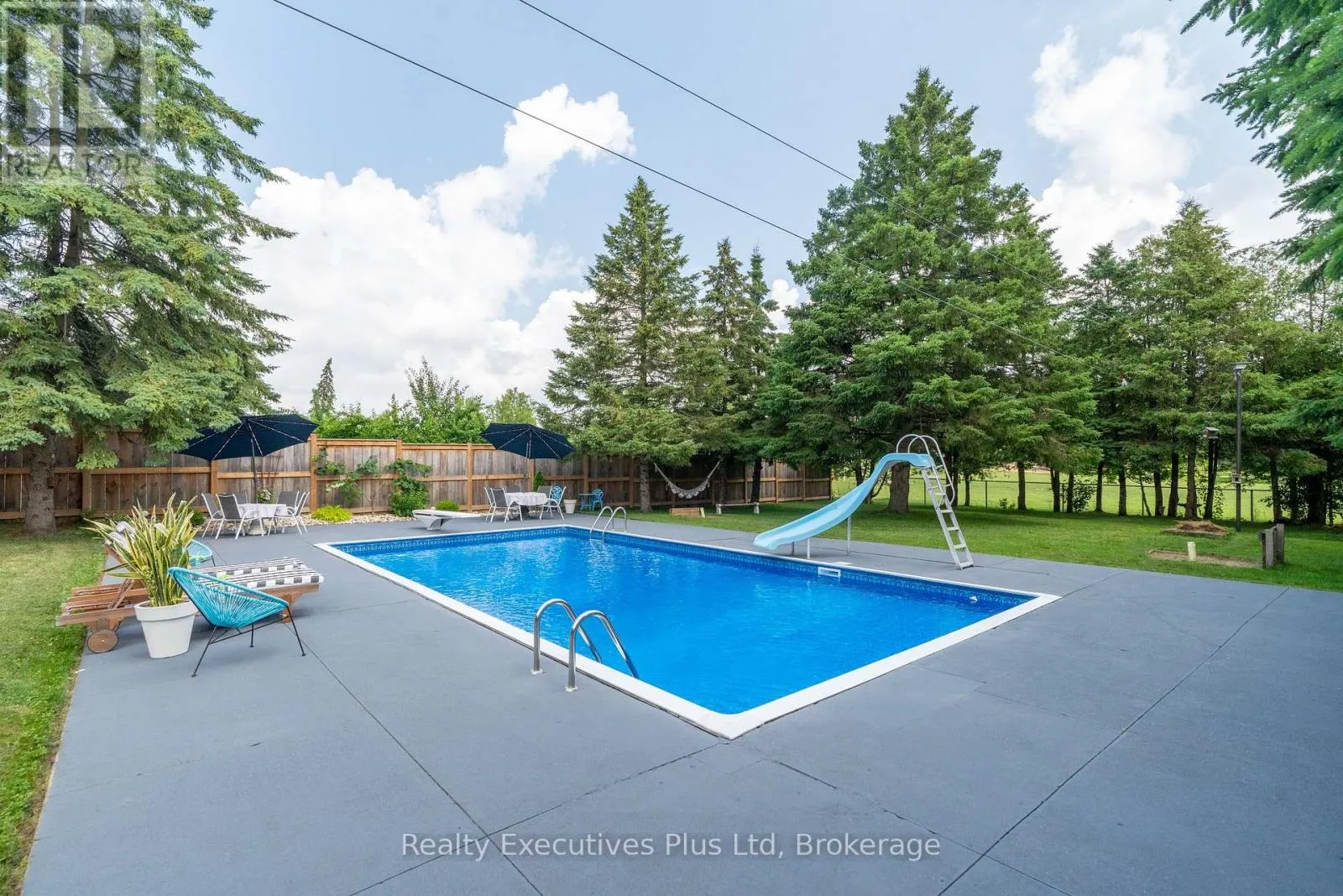 135 CITYVIEW DRIVE